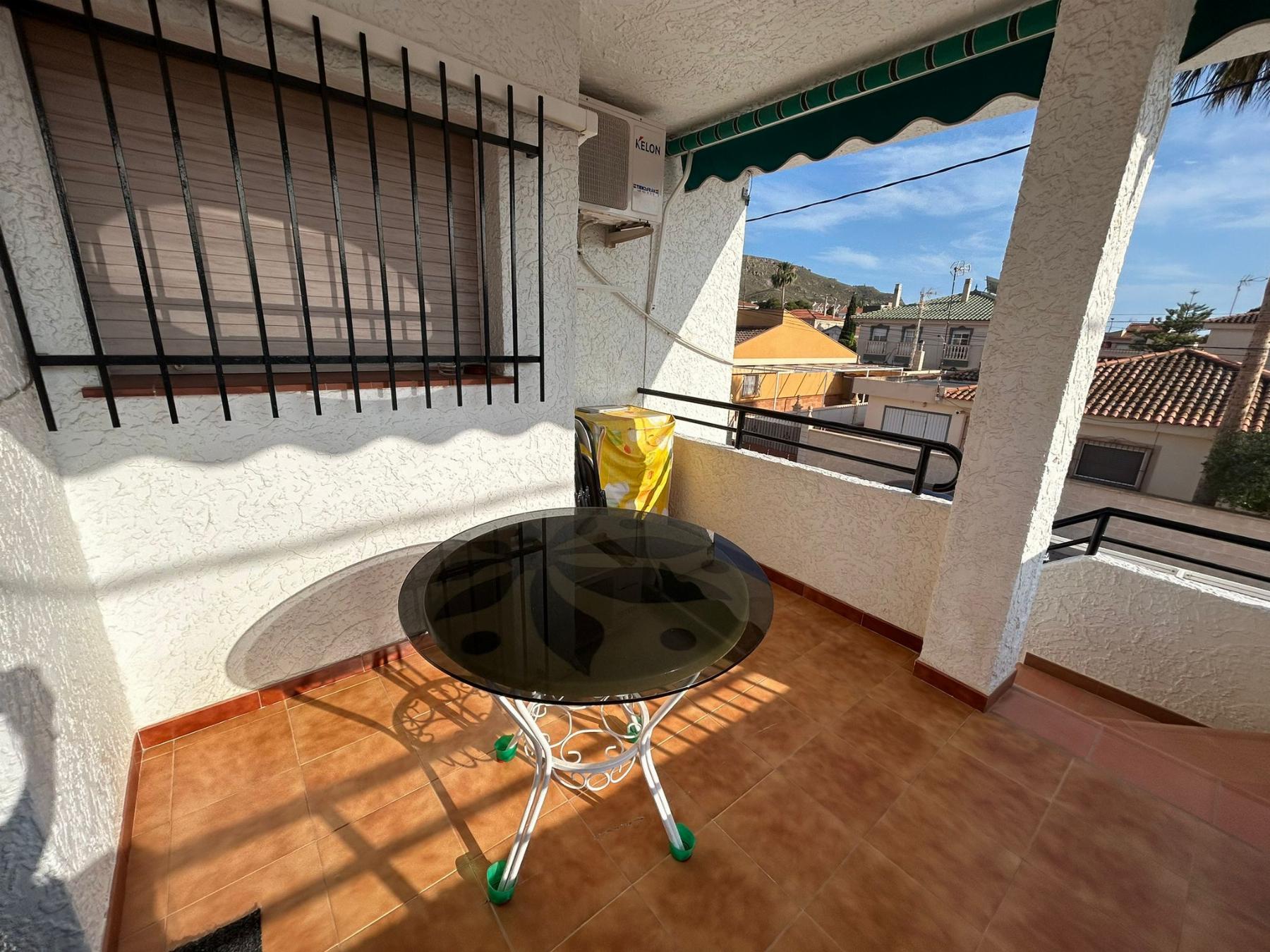 For sale of flat in Águilas