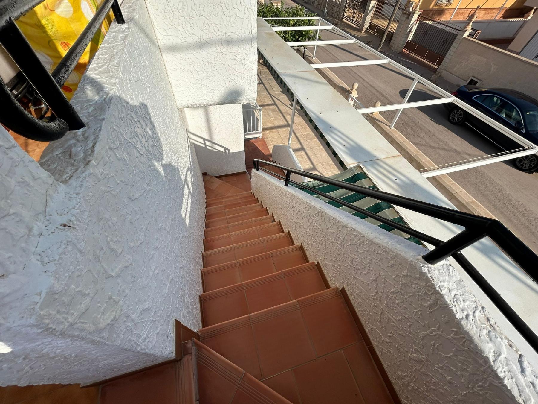 For sale of flat in Águilas