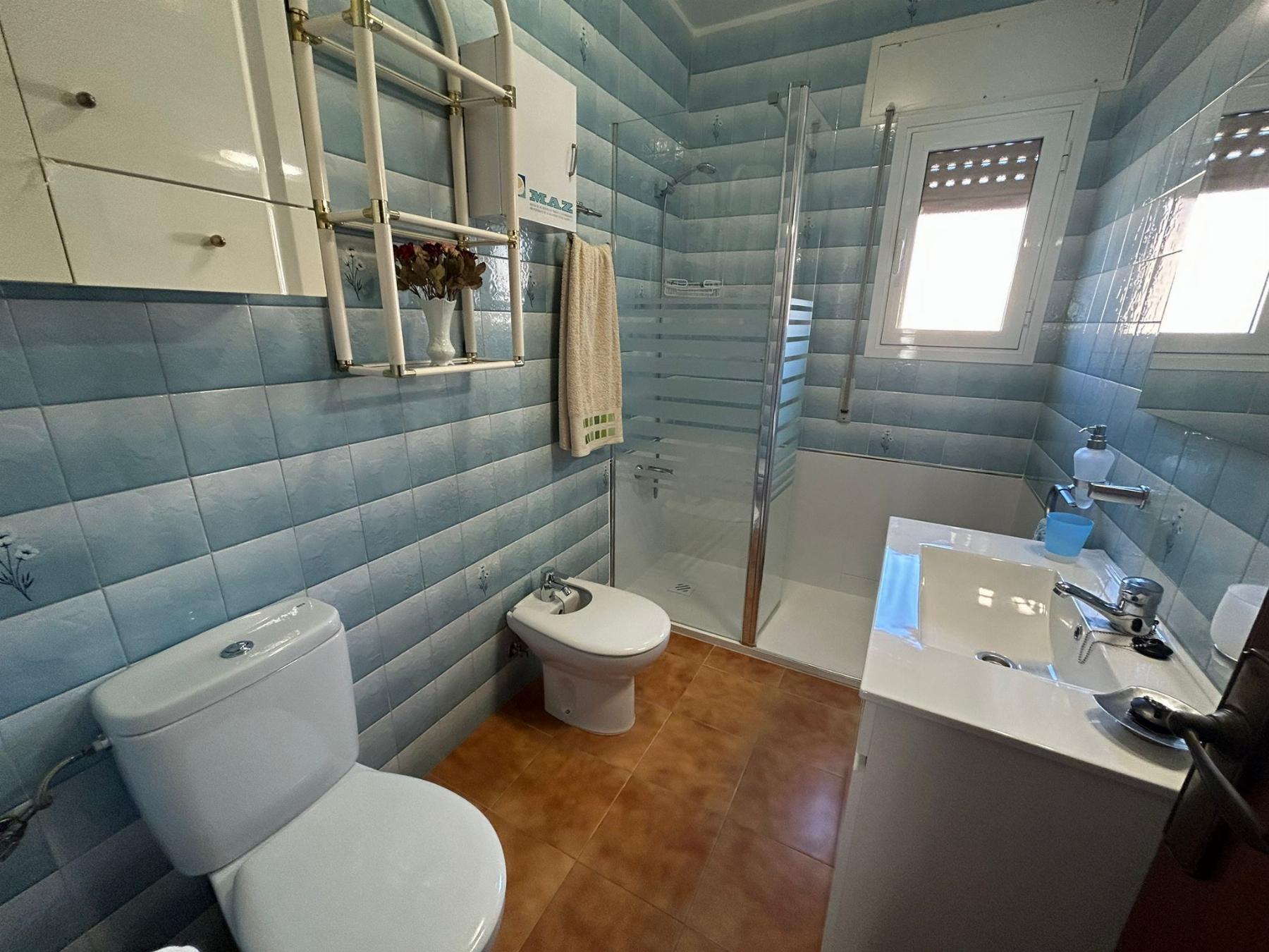 For sale of flat in Águilas