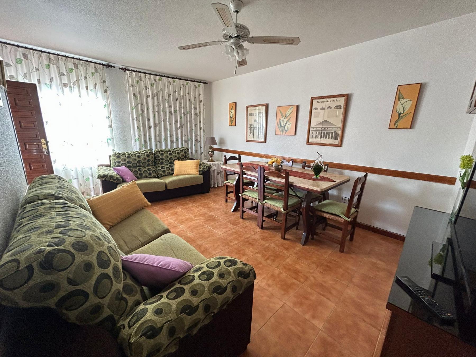 For sale of flat in Águilas