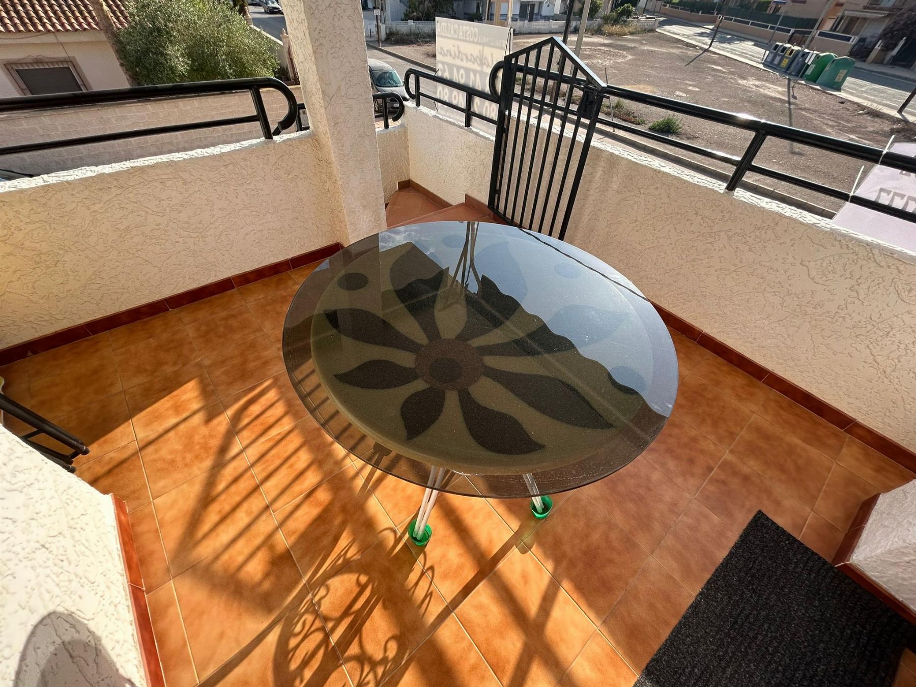 For sale of flat in Águilas