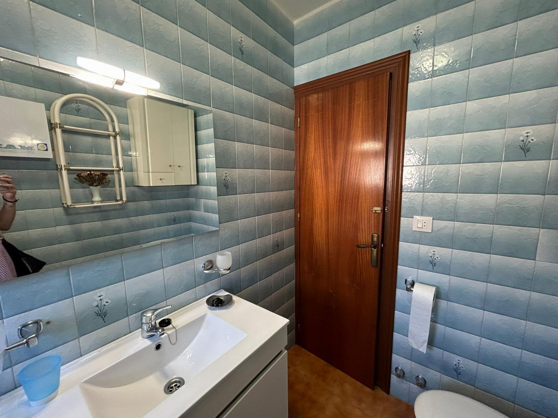 For sale of flat in Águilas