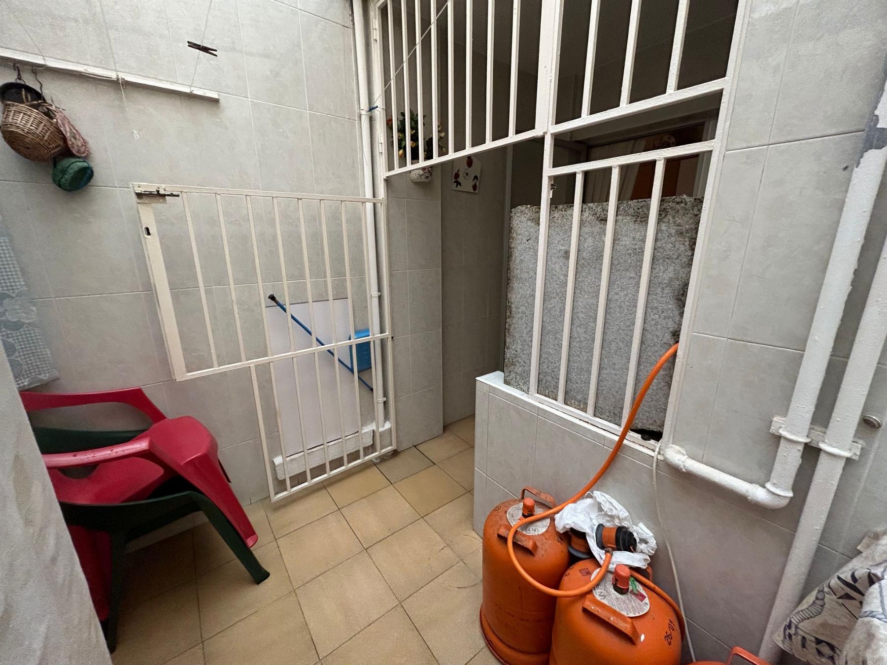 For sale of flat in Águilas