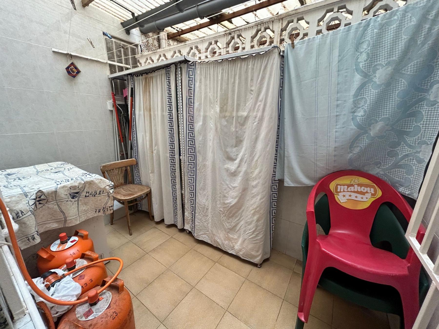 For sale of flat in Águilas