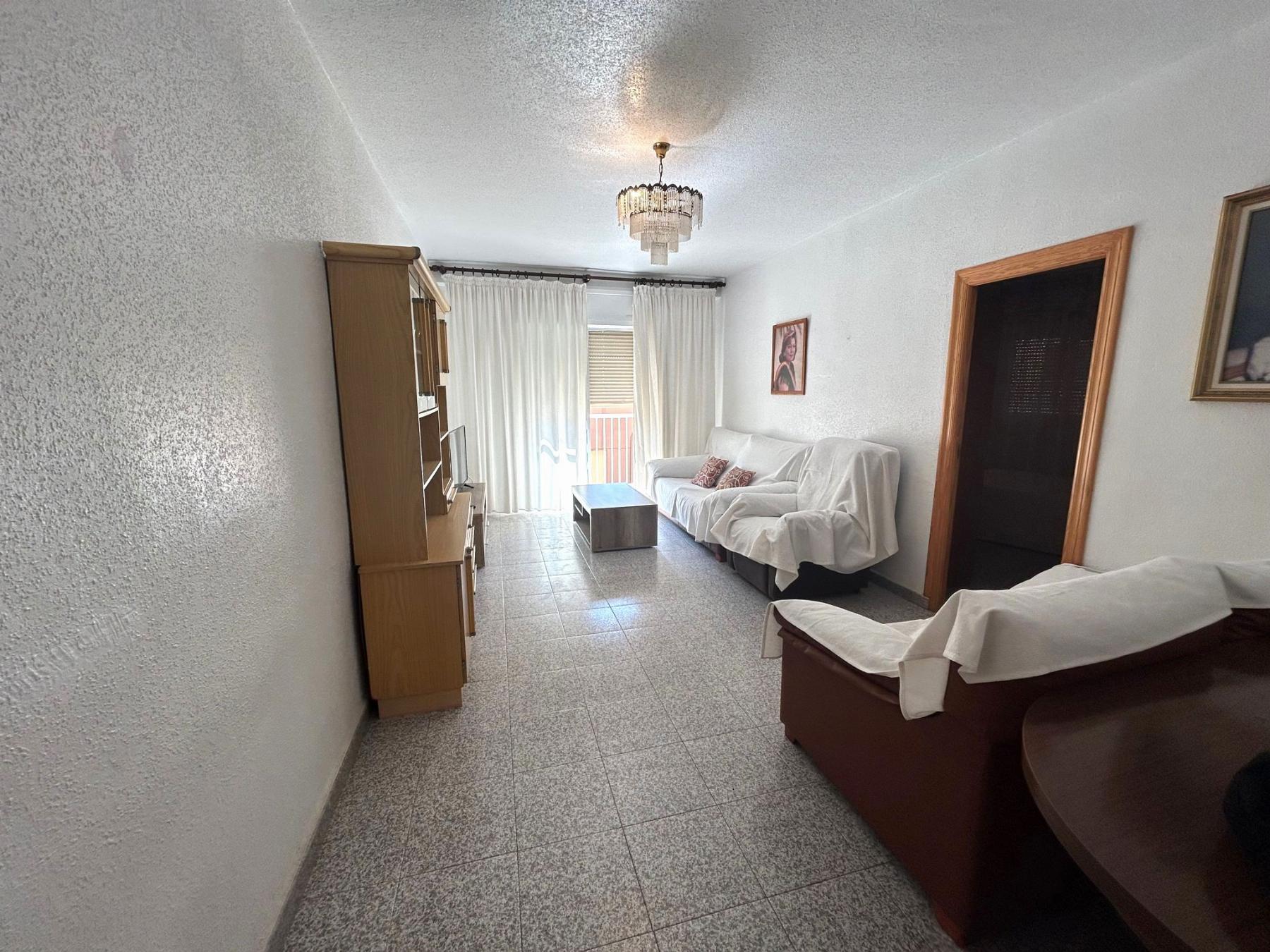 For sale of flat in Águilas