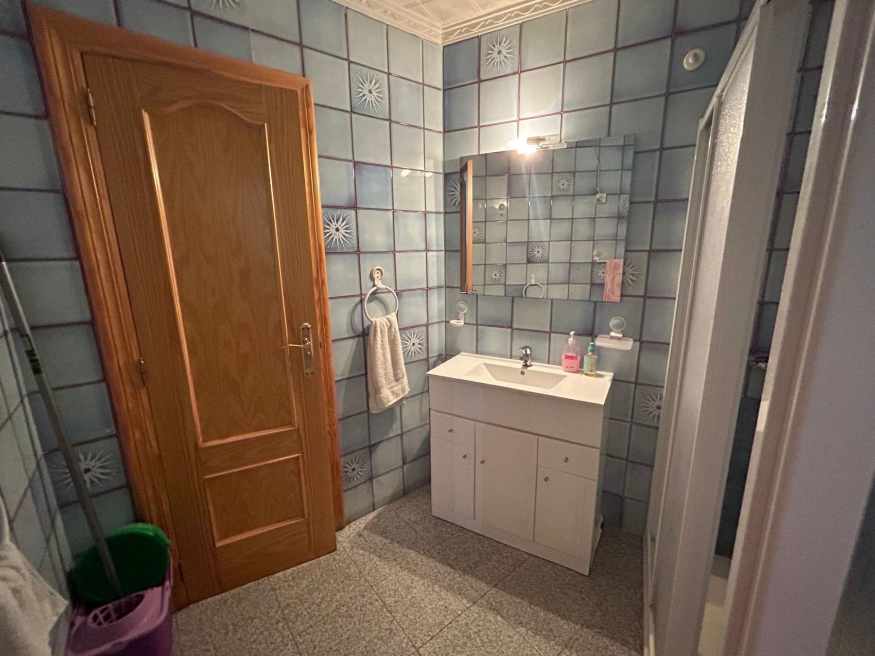 For sale of flat in Águilas
