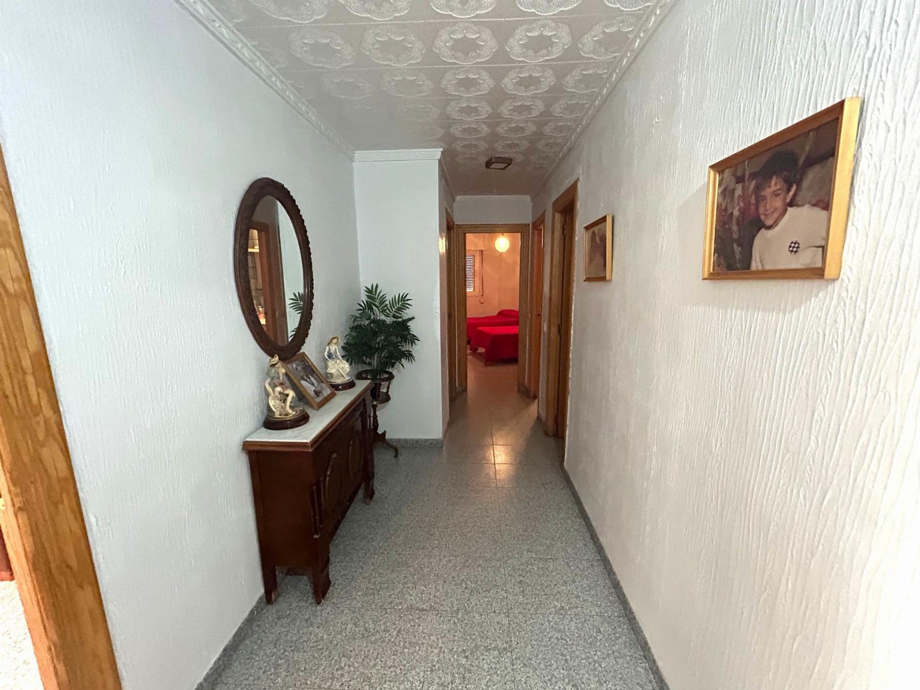 For sale of flat in Águilas