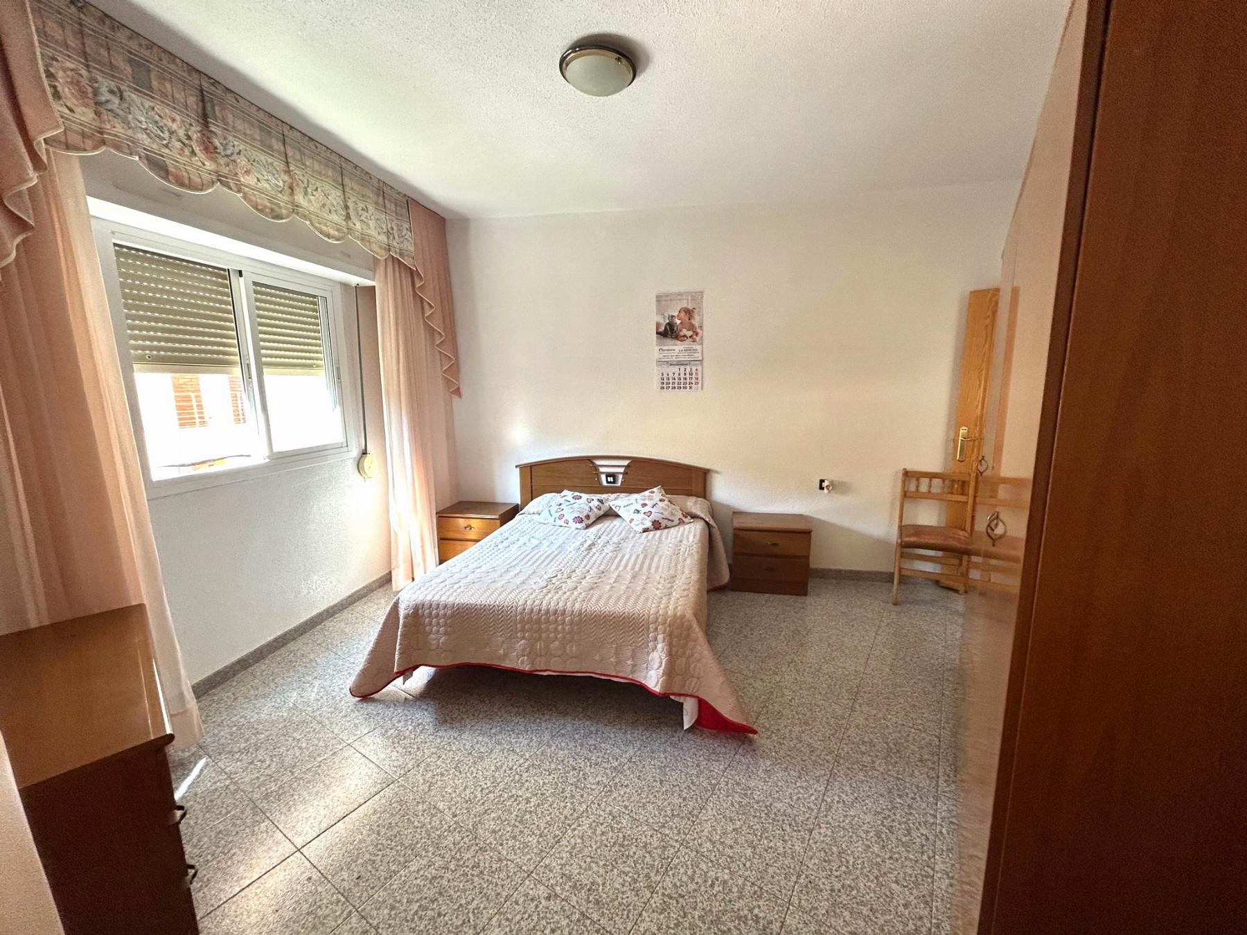 For sale of flat in Águilas
