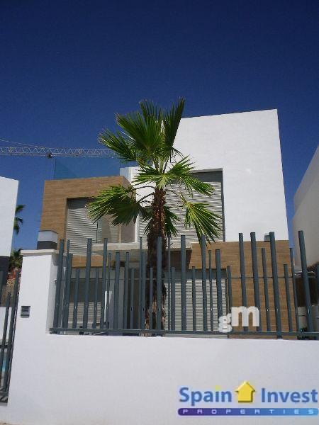 Venta de villa en Orihuela Costa