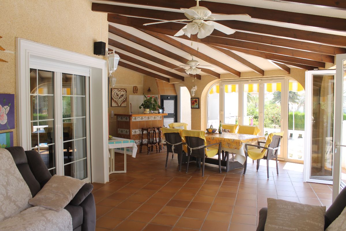 For sale of chalet in Orihuela Costa