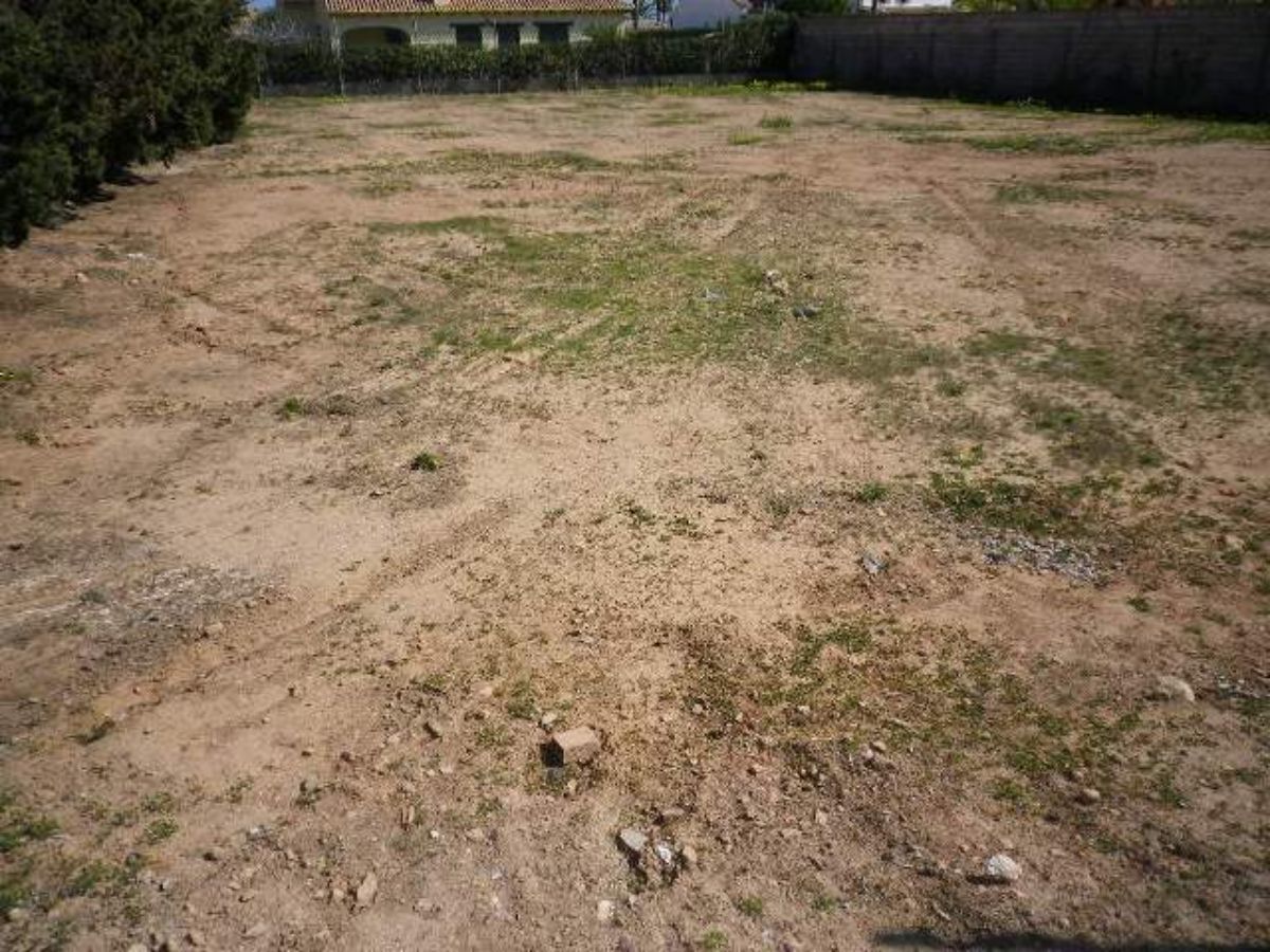 For sale of land in Mil Palmeras