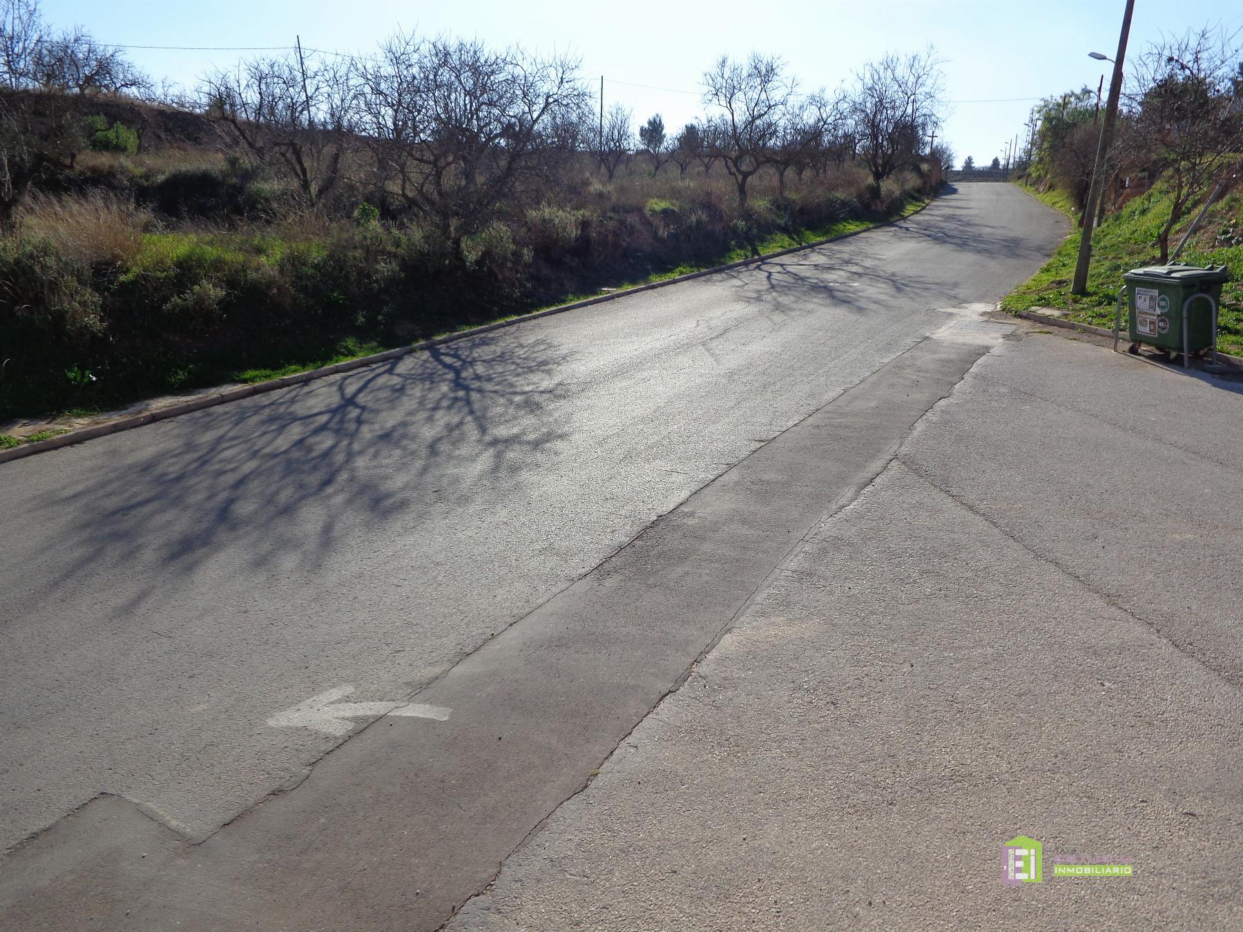 For sale of house in La Font de la Figuera