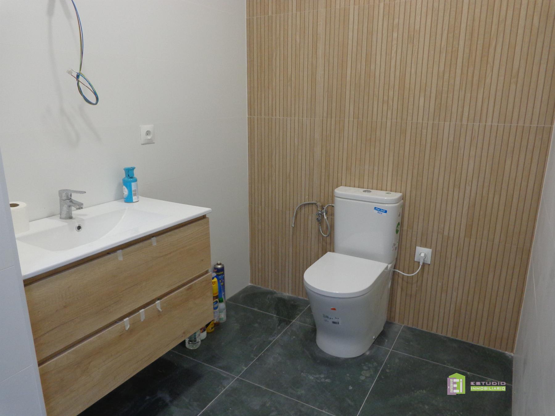 For sale of commercial in Alicante