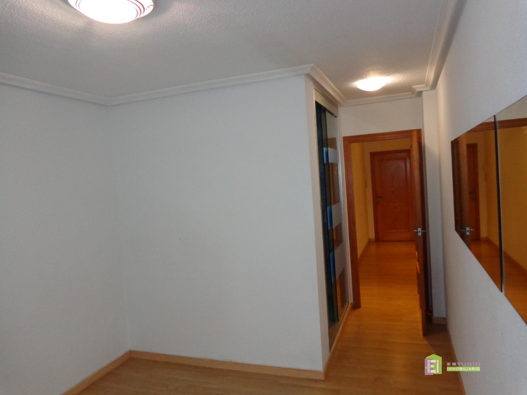 For sale of flat in San Vicente del Raspeig
