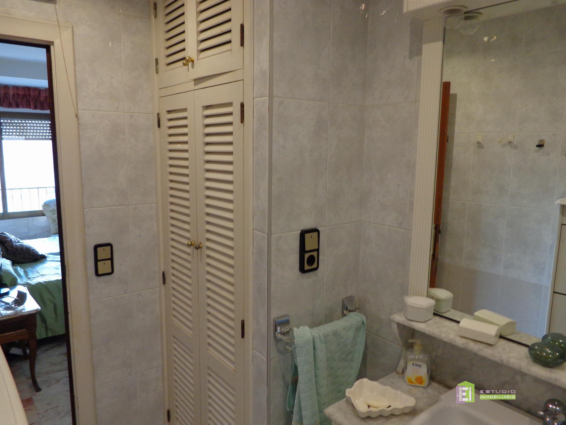 For sale of flat in Alicante