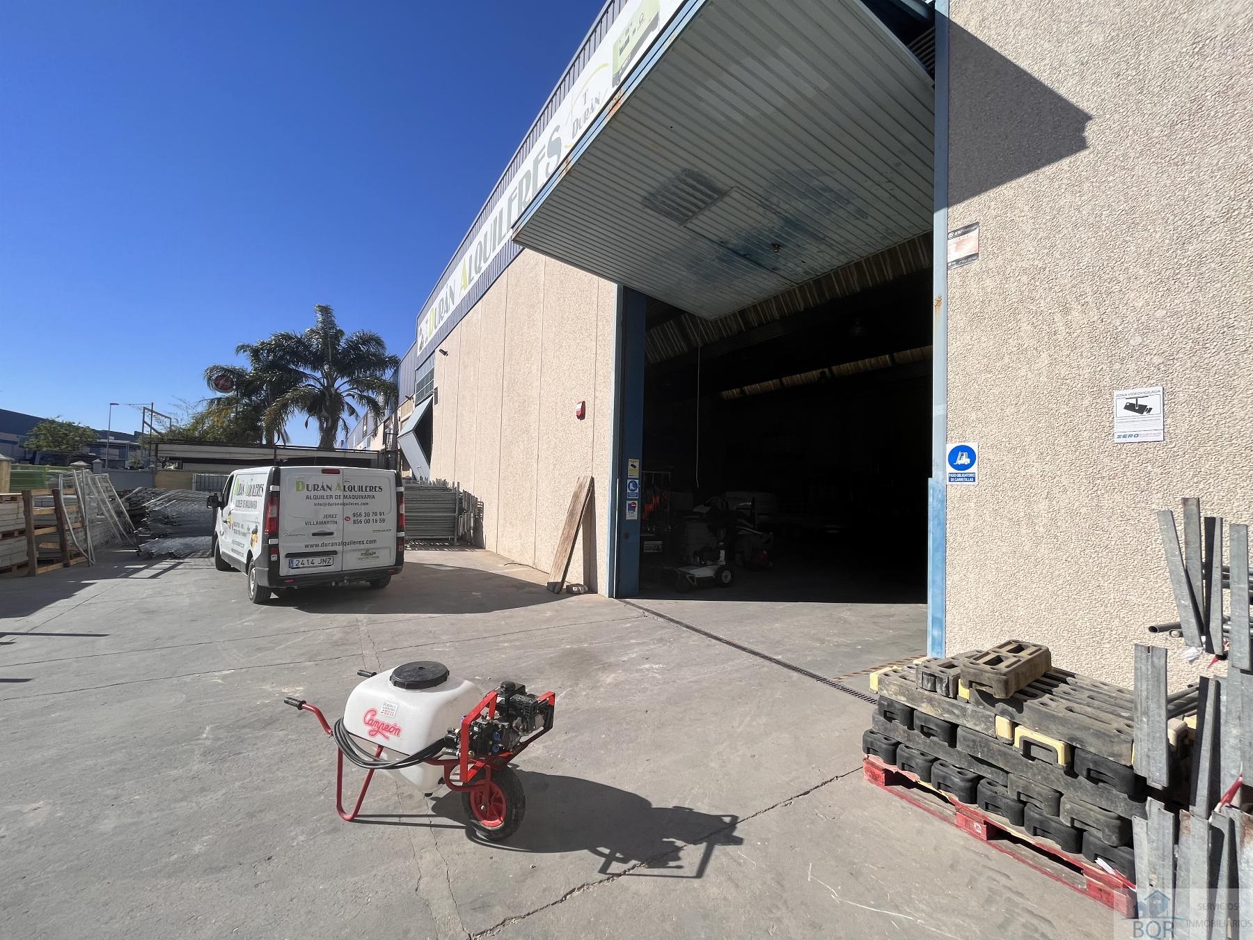 买卖 的 工业厂房 在 Jerez de la Frontera