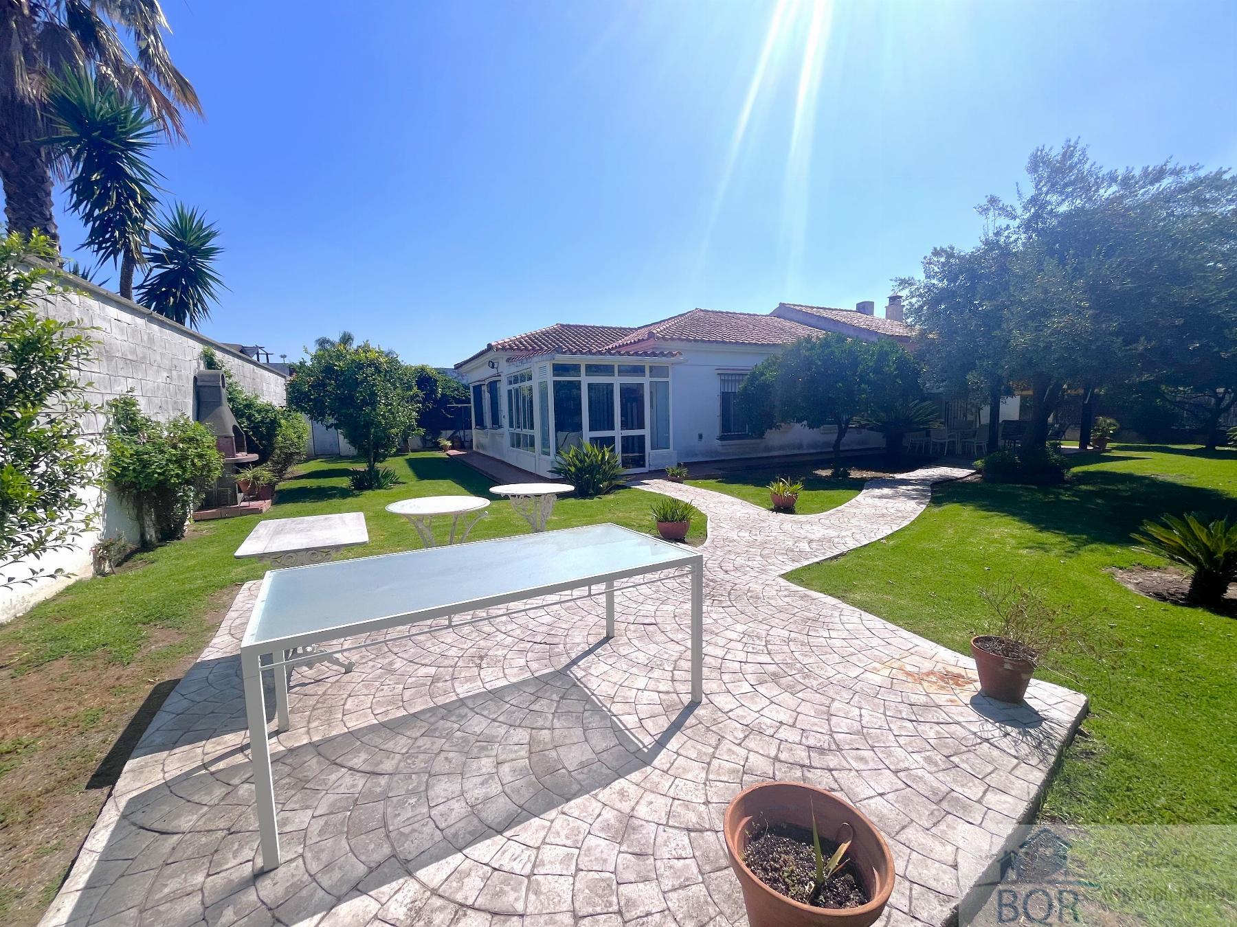 For sale of chalet in Jerez de la Frontera