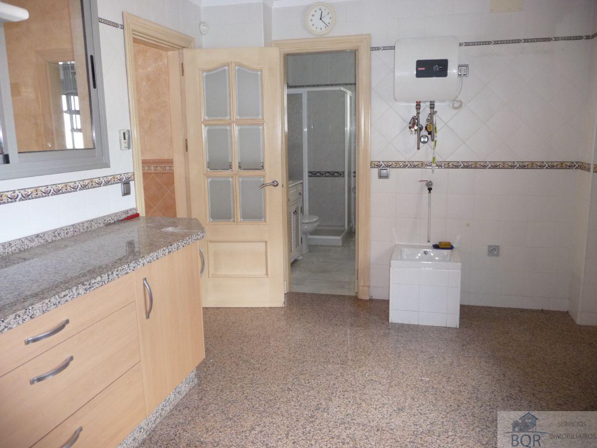 Продажа от

 Коммерческие помещения на Jerez de la Frontera