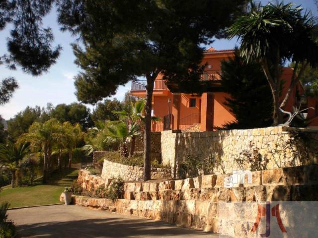 Zu verkaufen von chalet in
 Calvia