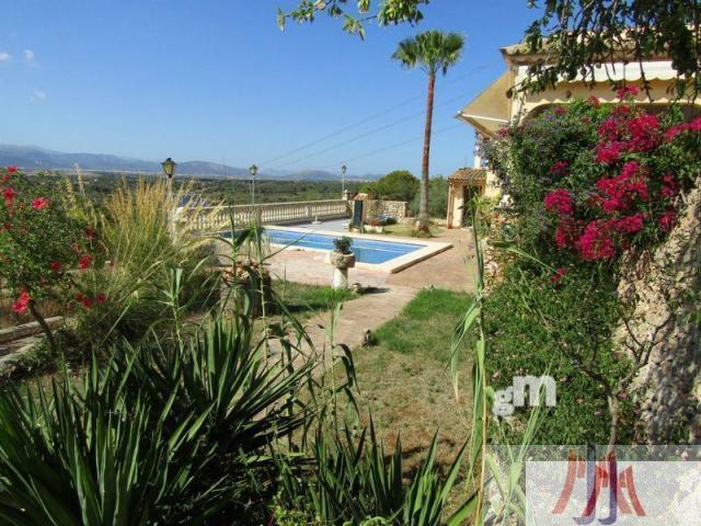 For sale of rural property in Palma de Mallorca