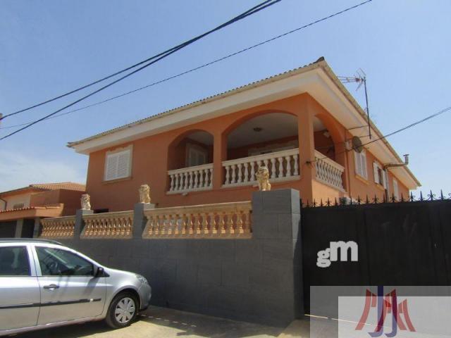 For sale of chalet in El Arenal