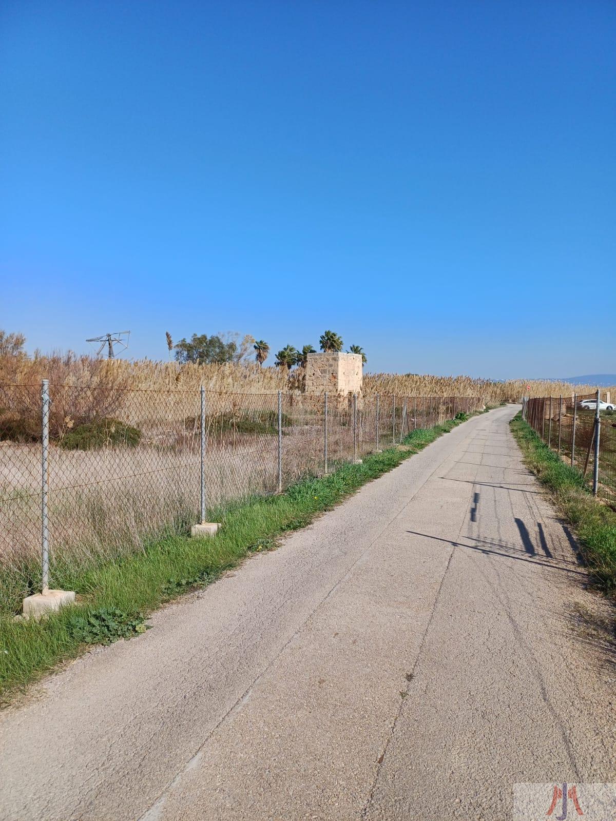 For sale of land in Llucmajor