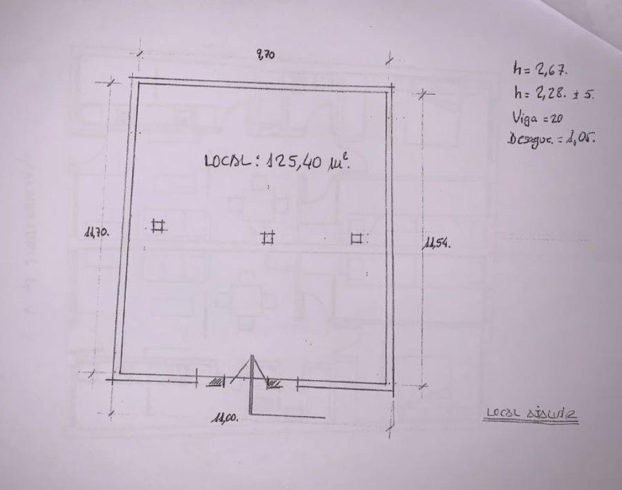 Venta de local comercial en Ajalvir