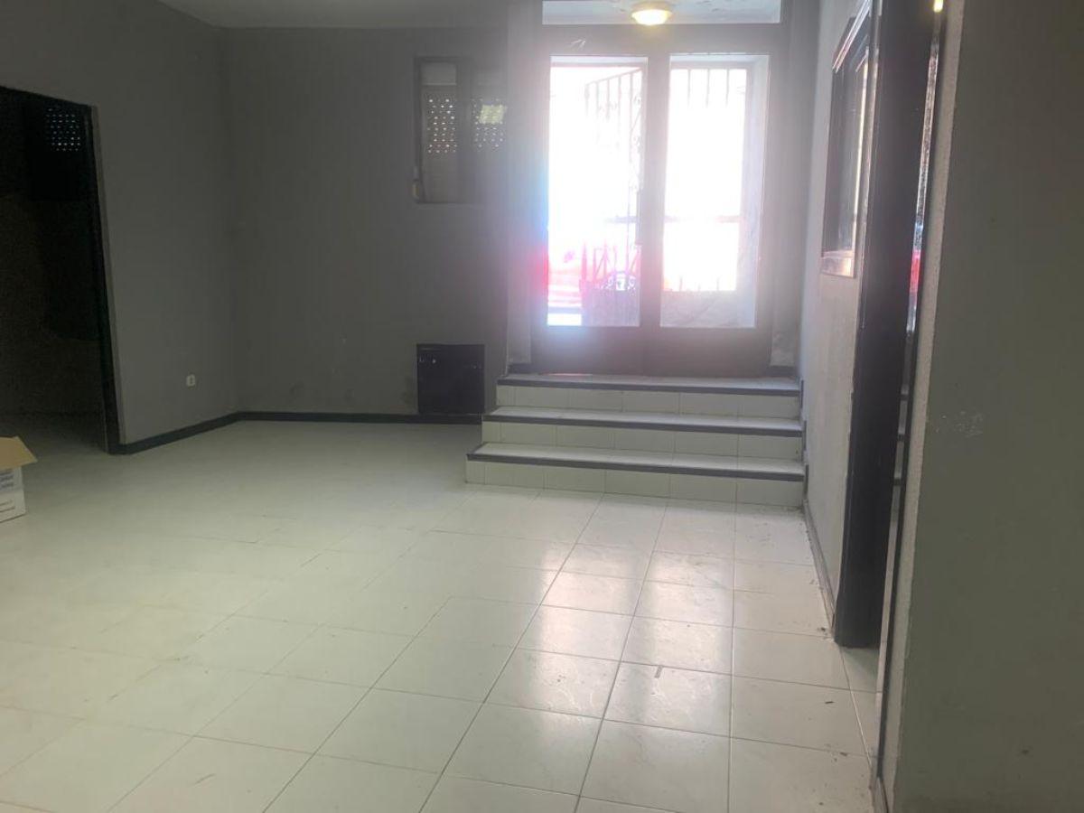 For sale of commercial in Ajalvir