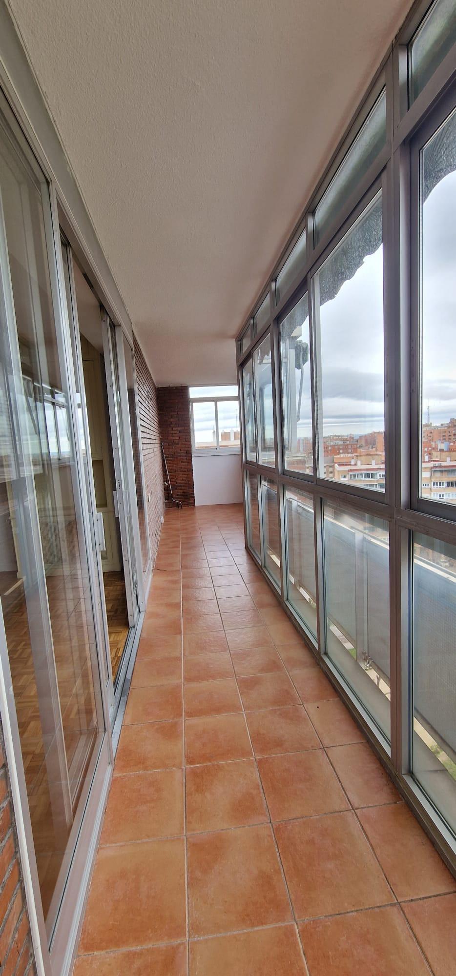 For sale of flat in Madrid