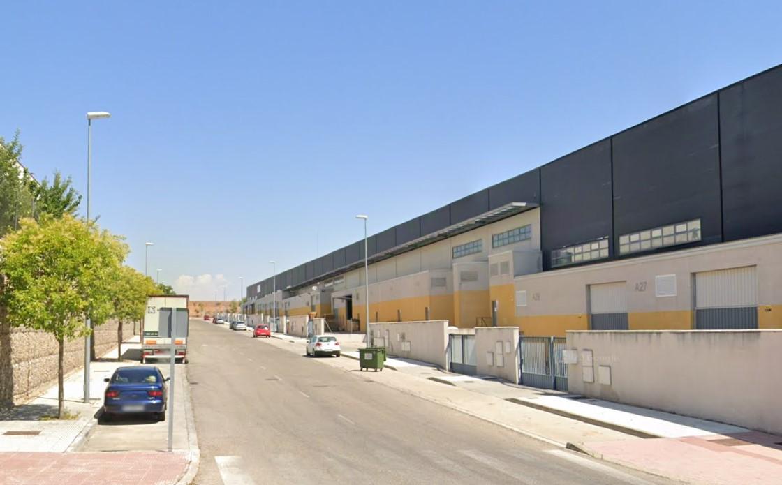 Venta de nave industrial en Camarma de Esteruelas