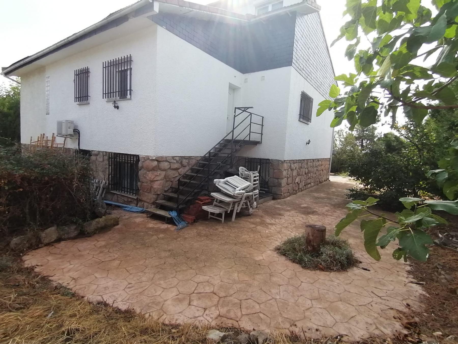 Venta de chalet en Cabanillas de la Sierra
