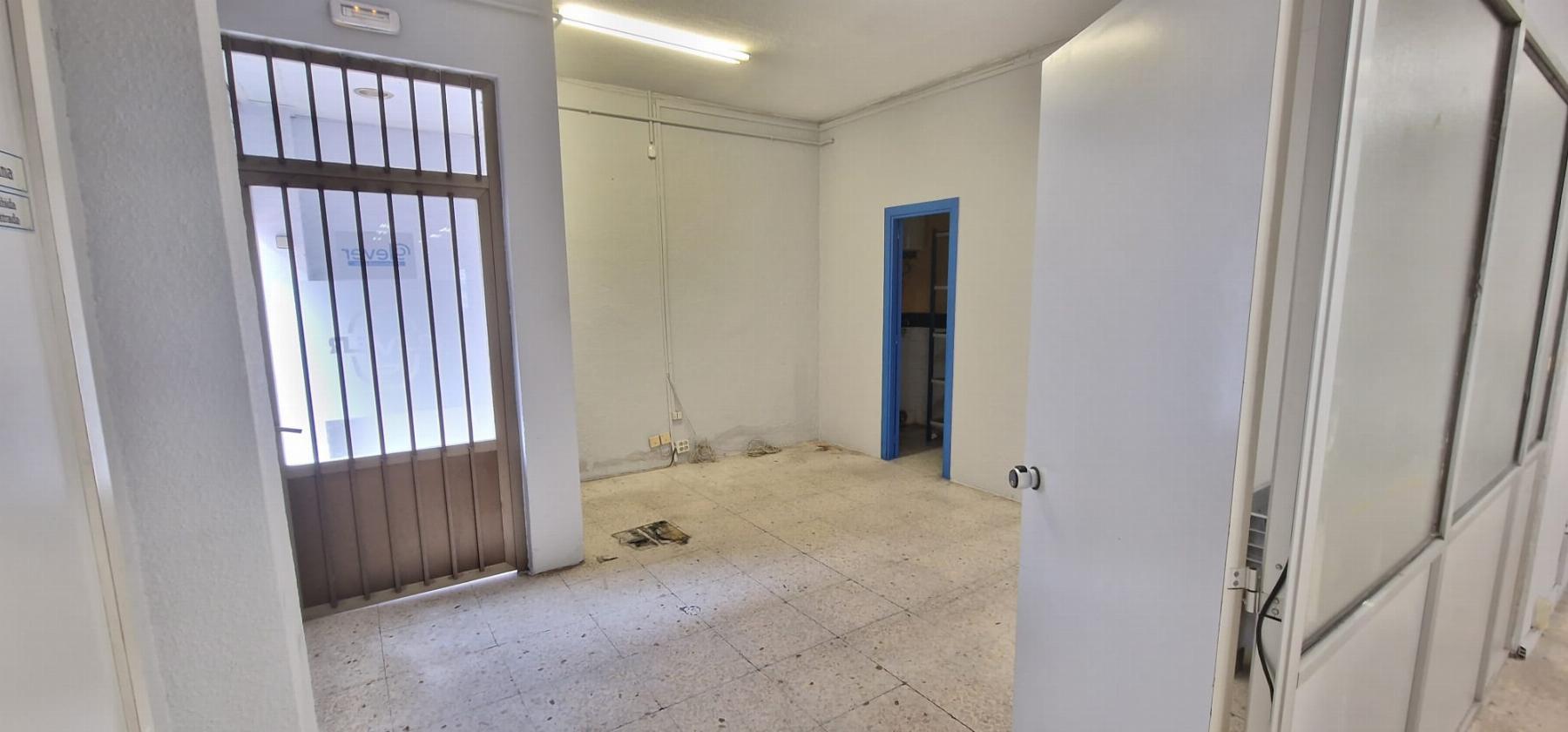 For rent of commercial in Alcobendas