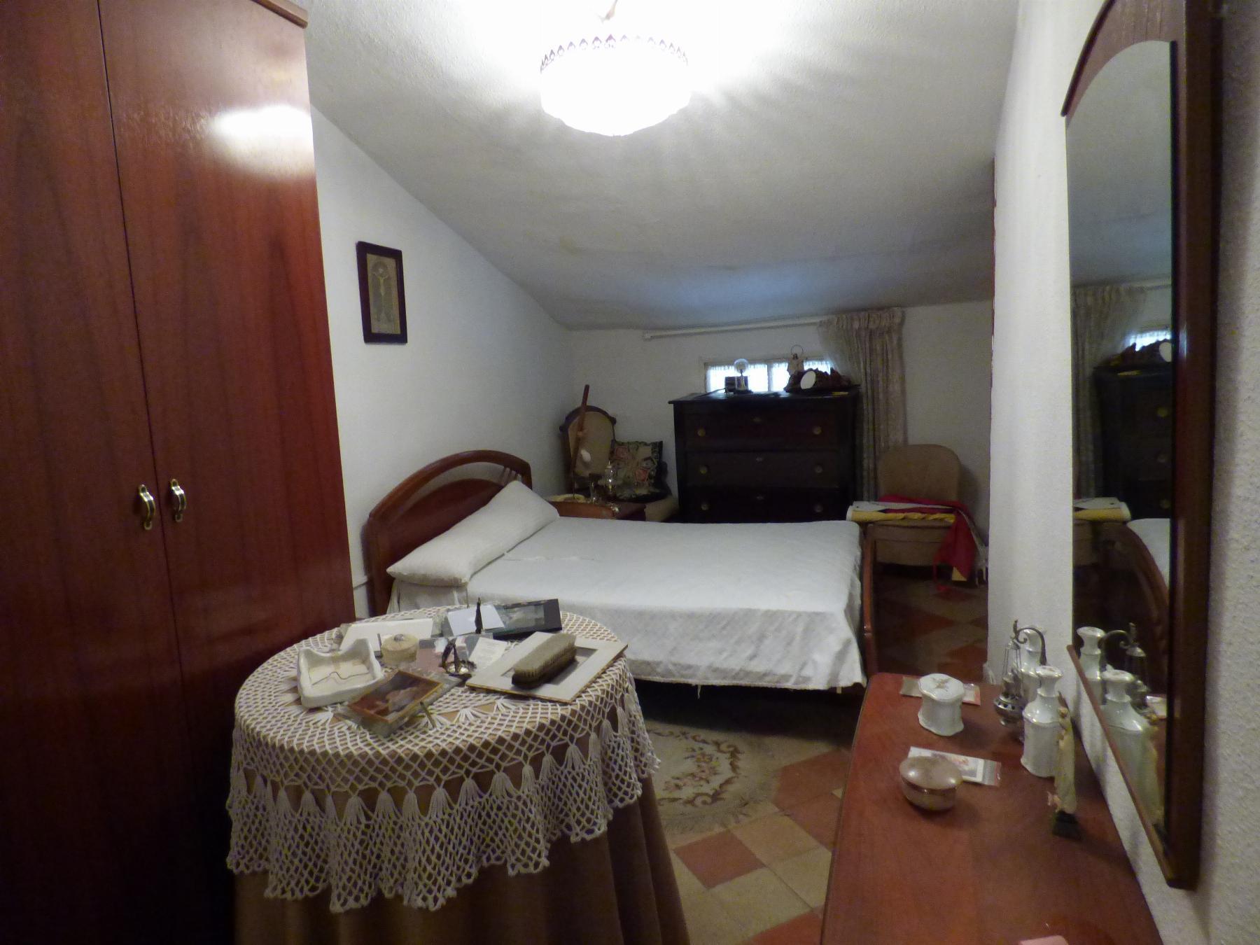 For sale of house in Fuencarral
