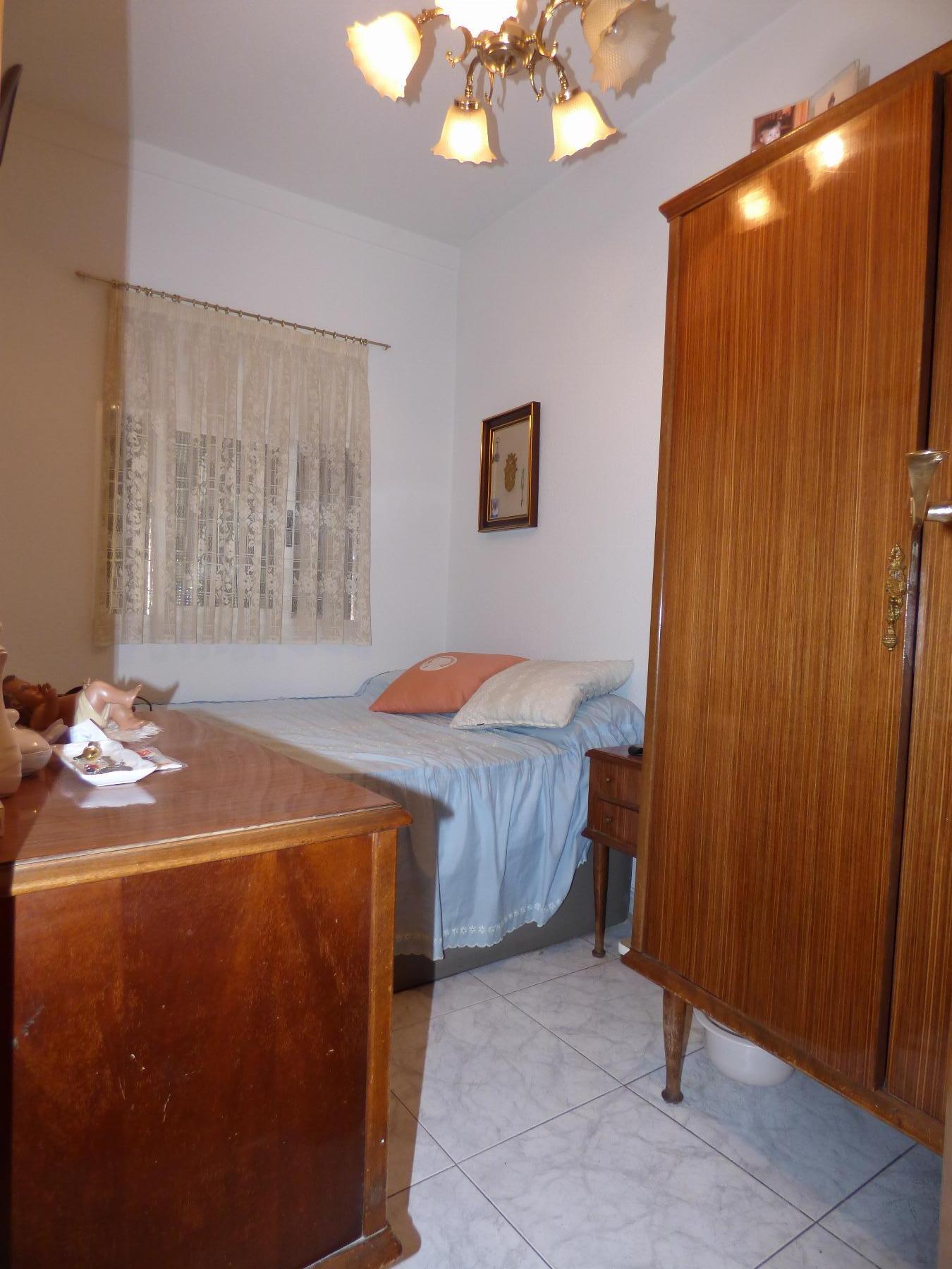 For sale of house in Fuencarral