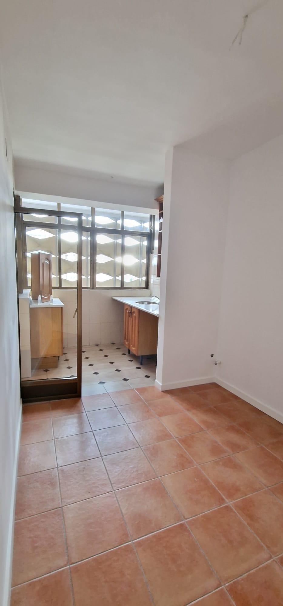 For sale of flat in Madrid