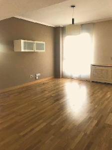For sale of duplex in Paracuellos de Jarama