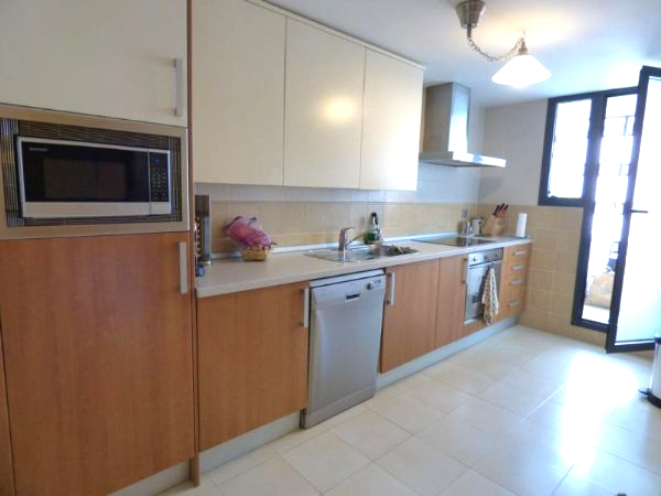 For sale of duplex in Paracuellos de Jarama