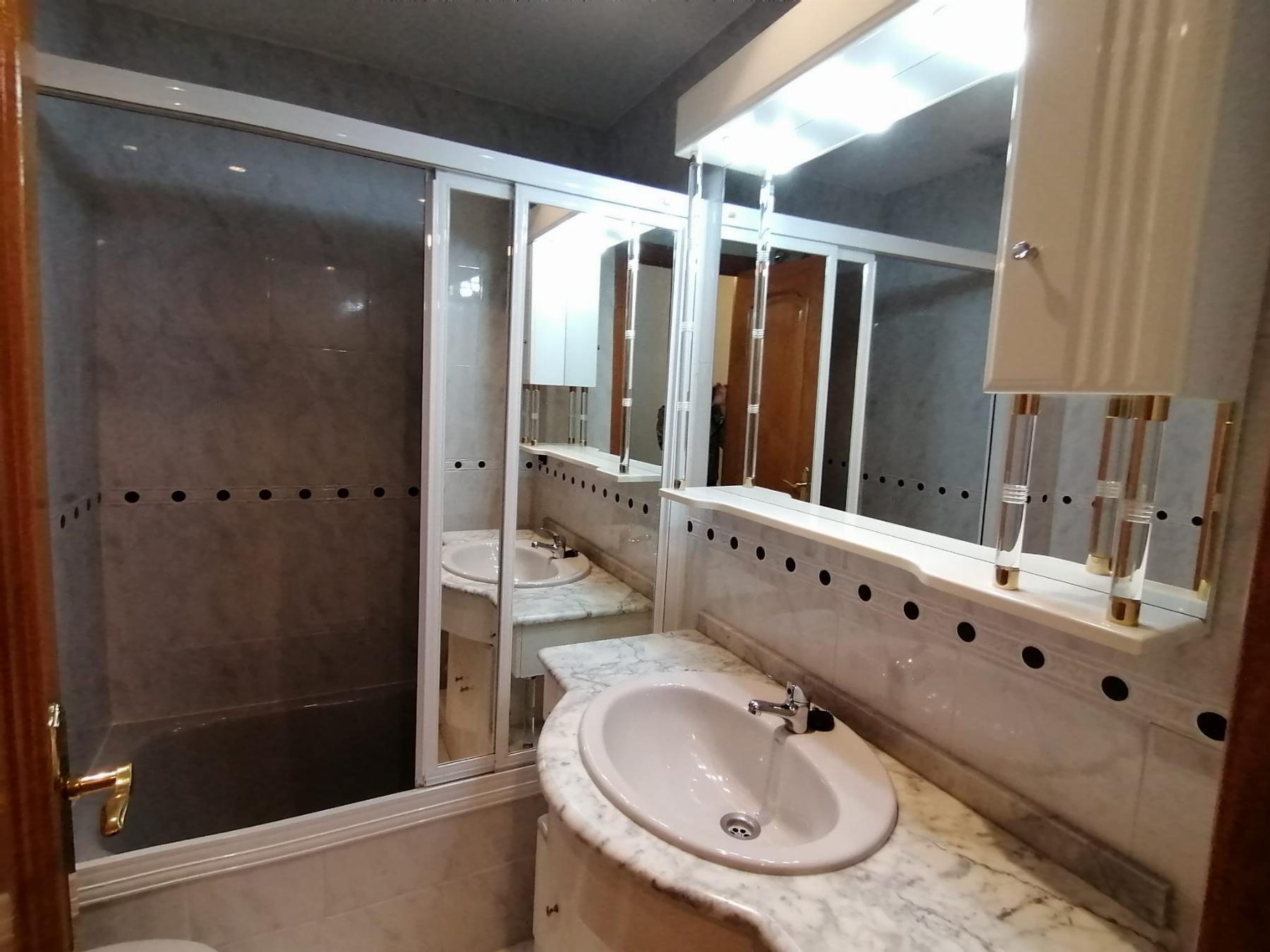 For sale of flat in Alcobendas