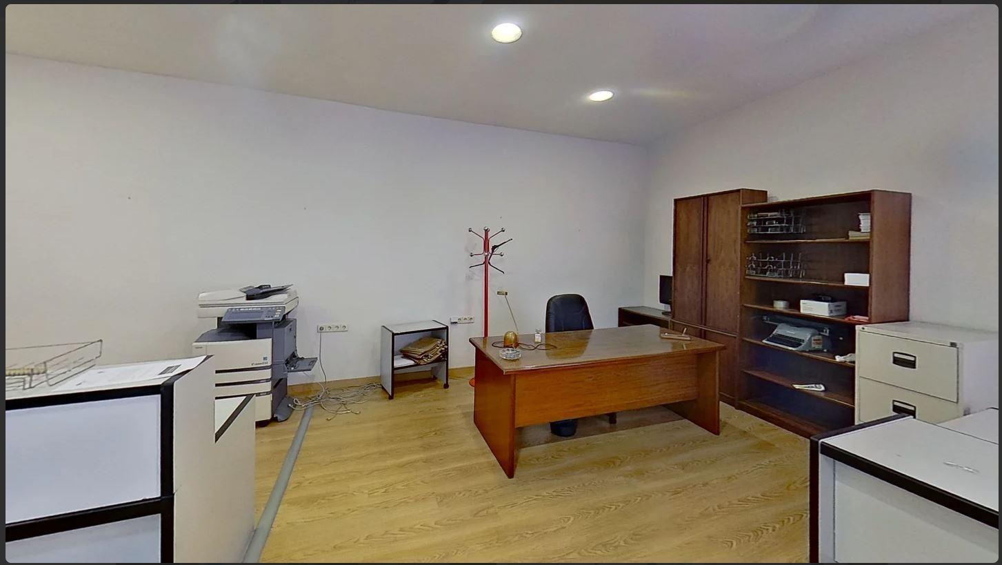 For rent of commercial in Alcobendas