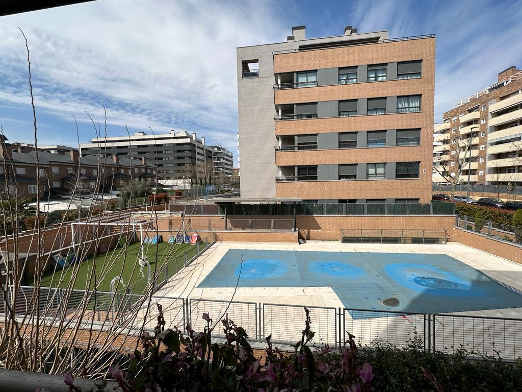 For sale of flat in San Sebastián de los Reyes