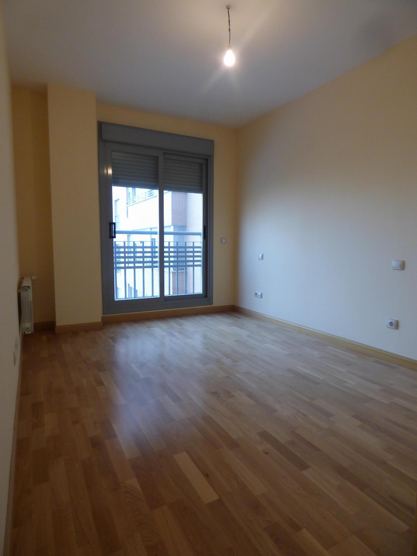 For sale of flat in San Sebastián de los Reyes