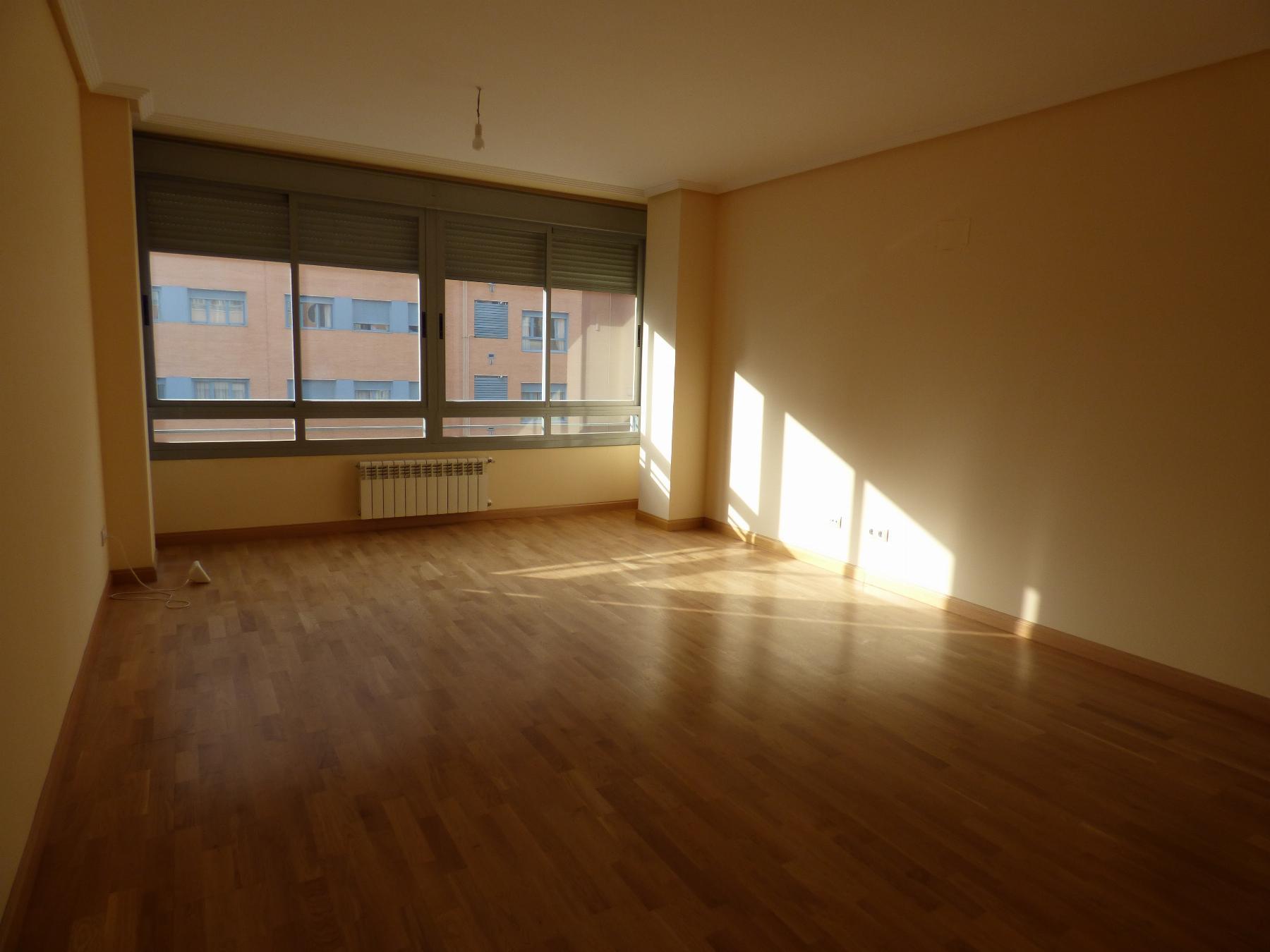 For sale of flat in San Sebastián de los Reyes