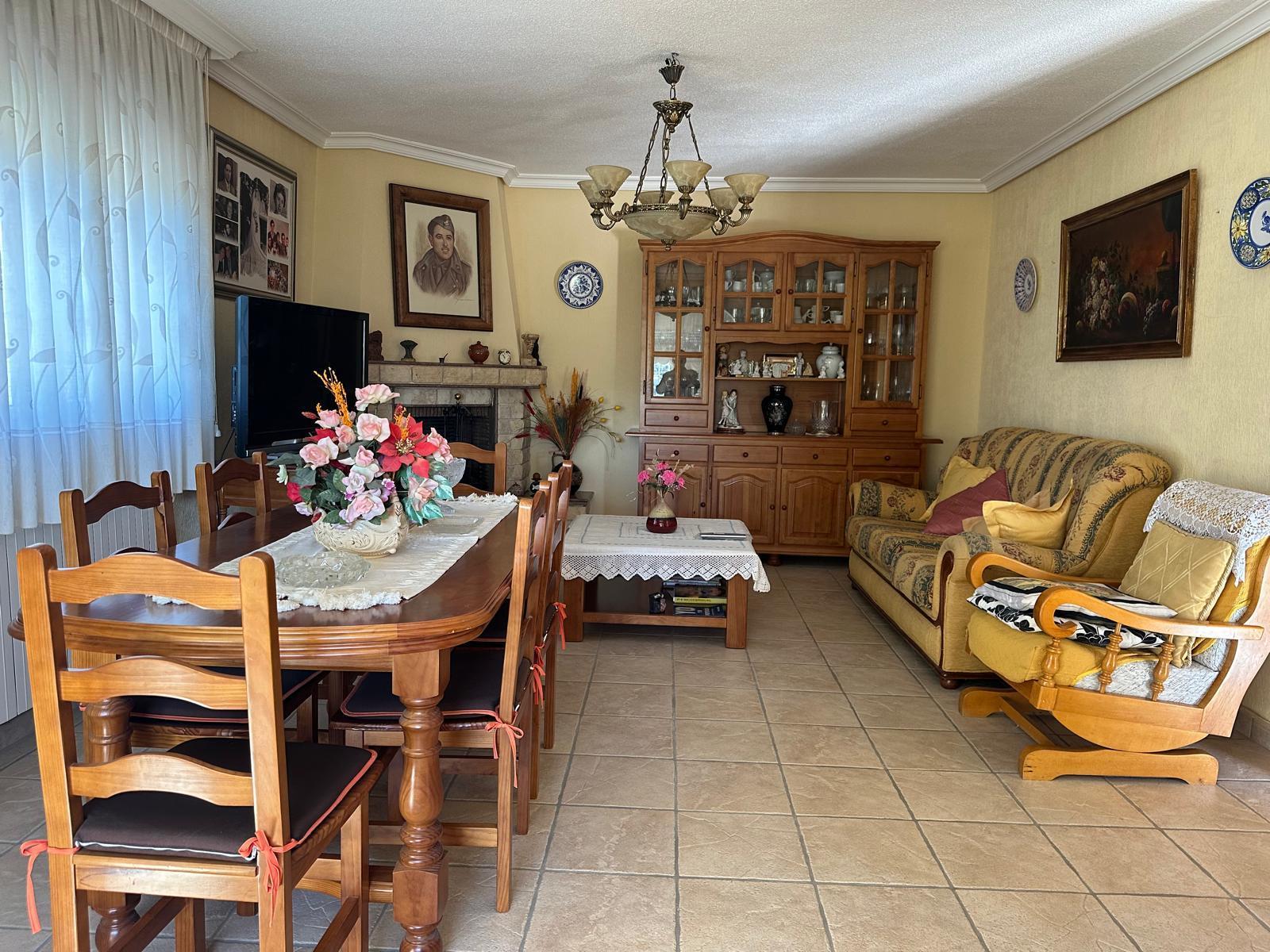 For sale of chalet in El Casar