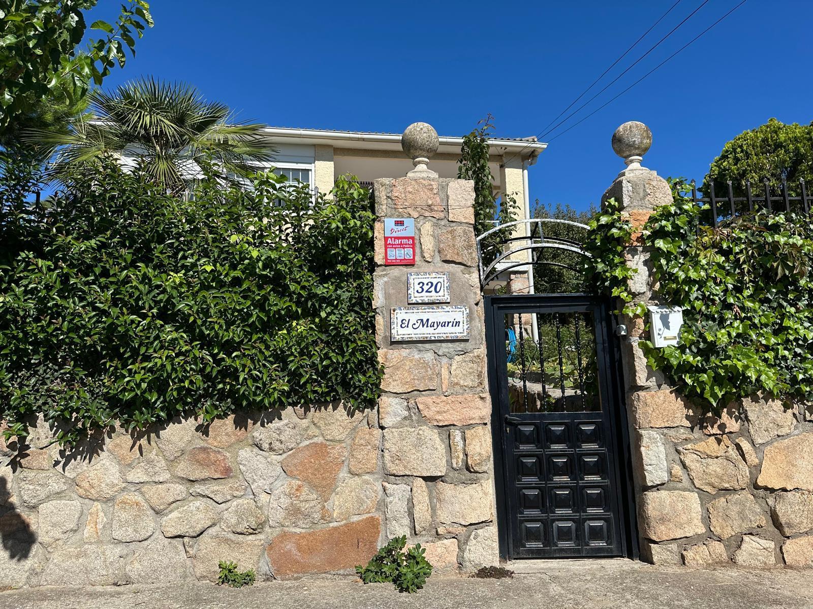 For sale of chalet in El Casar