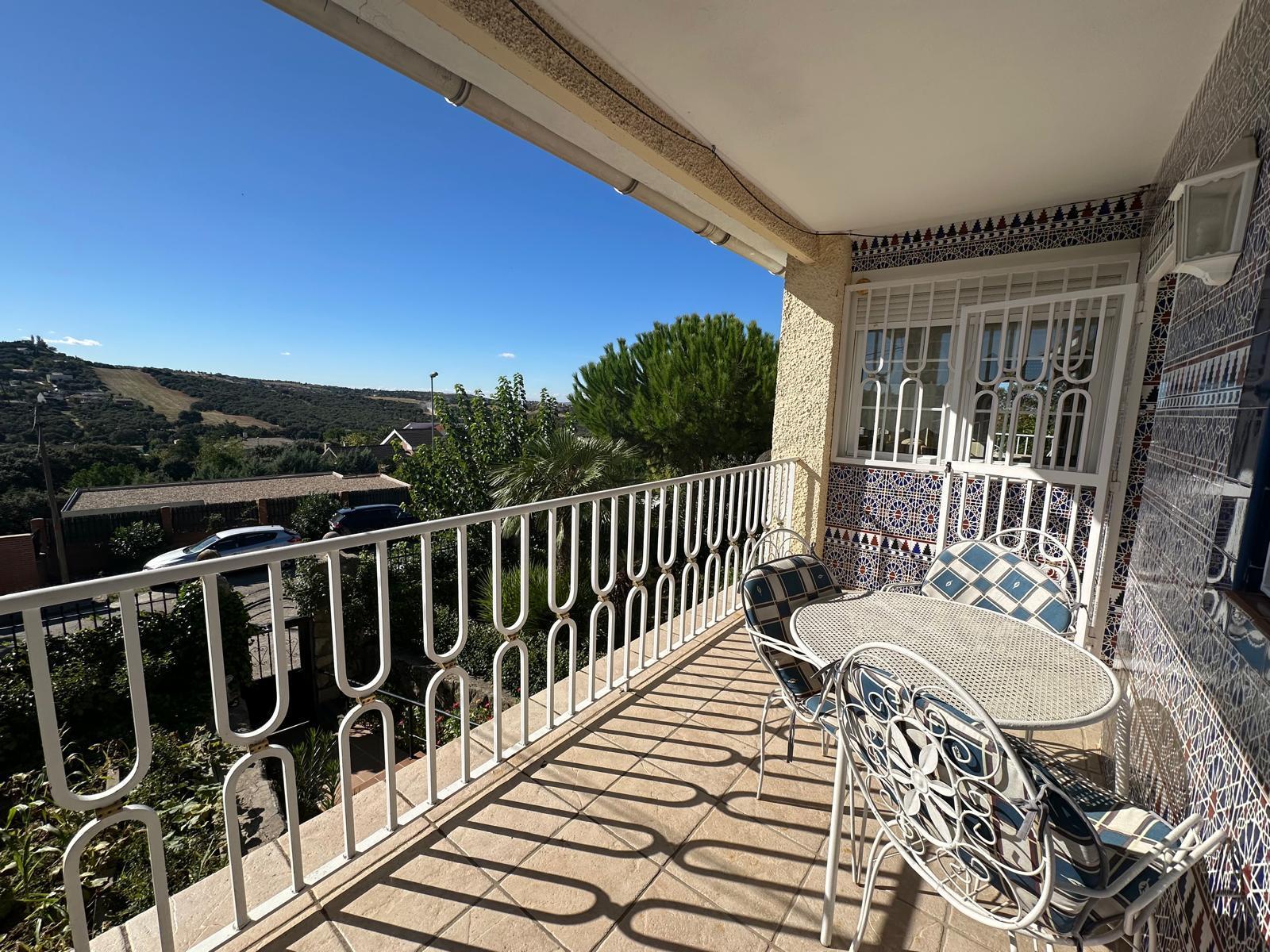 For sale of chalet in El Casar