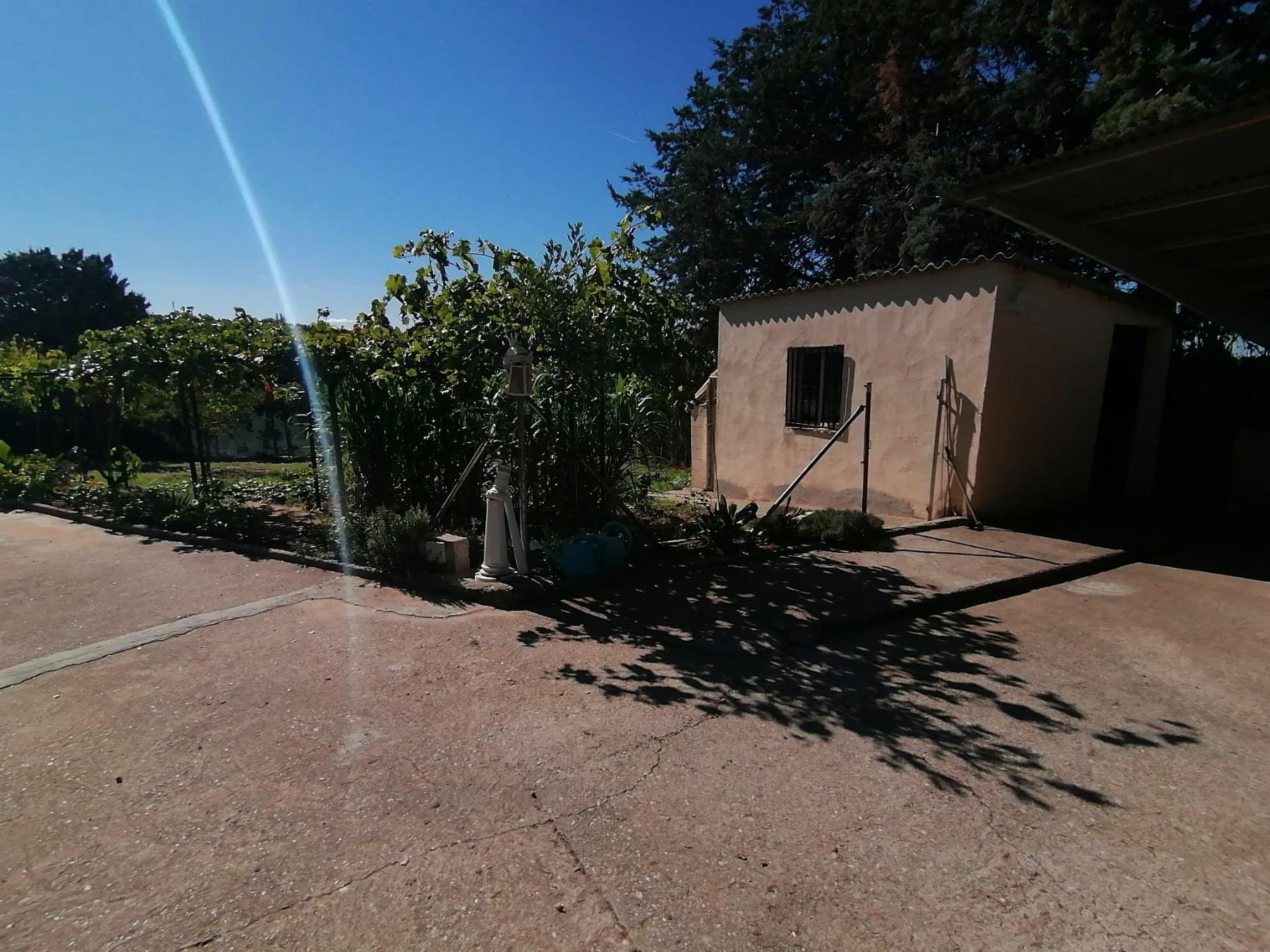 For sale of land in El Casar
