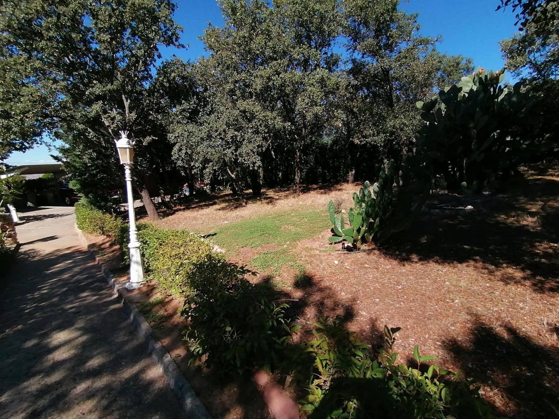 For sale of land in El Casar