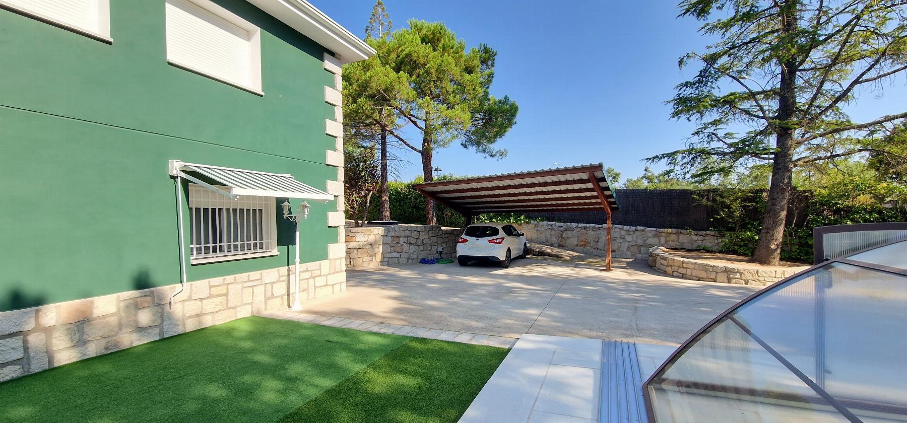 For sale of chalet in Lozoyuela-Navas-Sieteiglesias For sale of chalet in Lozoyuela-Navas-Sieteiglesias