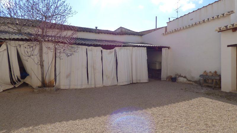 For sale of villa in Santa Cruz de Mudela