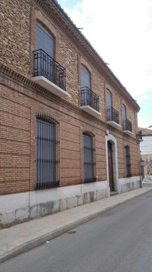 For sale of villa in Santa Cruz de Mudela